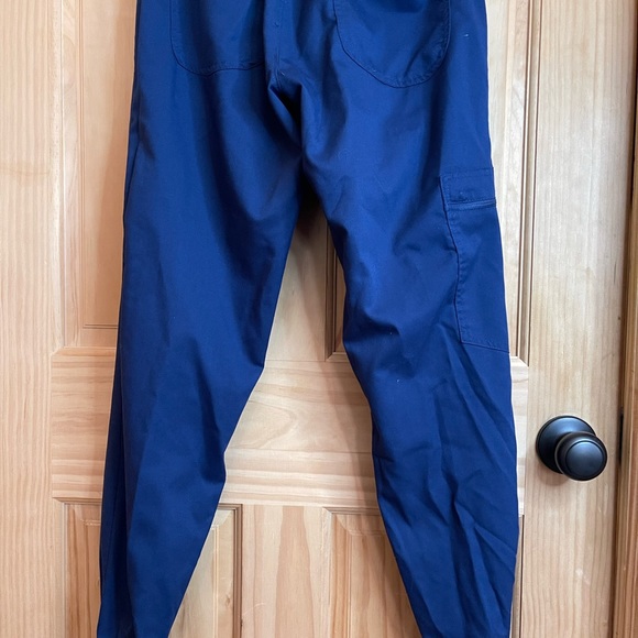 Navy scrub set - Picture 4 of 7